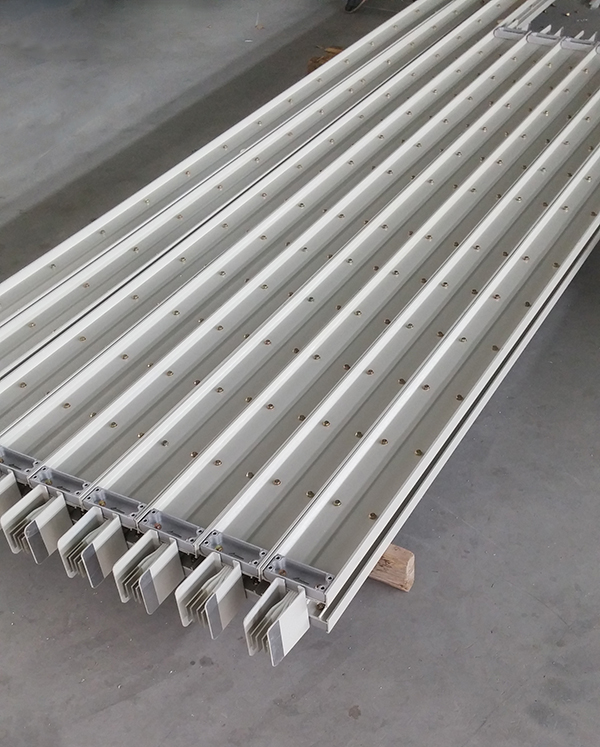 CCX3 密集母线槽